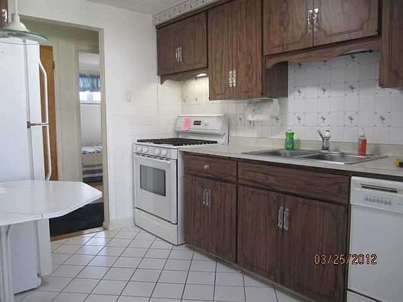 4th image of 50 Park Forest Dr