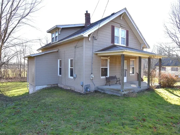 1871 Hubbard Masury Rd, Hubbard, OH 44425