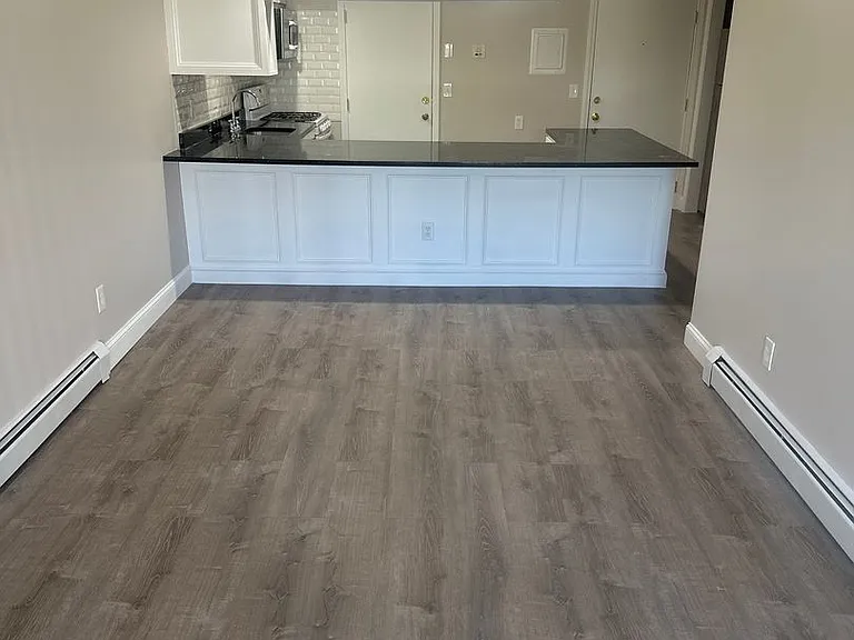 Pondsview Apartments — Photo 187