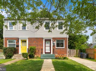 6807 Radcliffe Dr, Alexandria, VA 22307