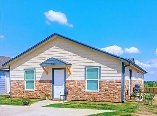 601 Curtin Ct, Cresson, TX 76035