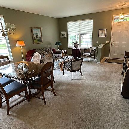 4th image of 12602 Oak Grove Dr