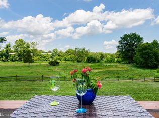 206 Ward Cir SW, Leesburg, VA 20175