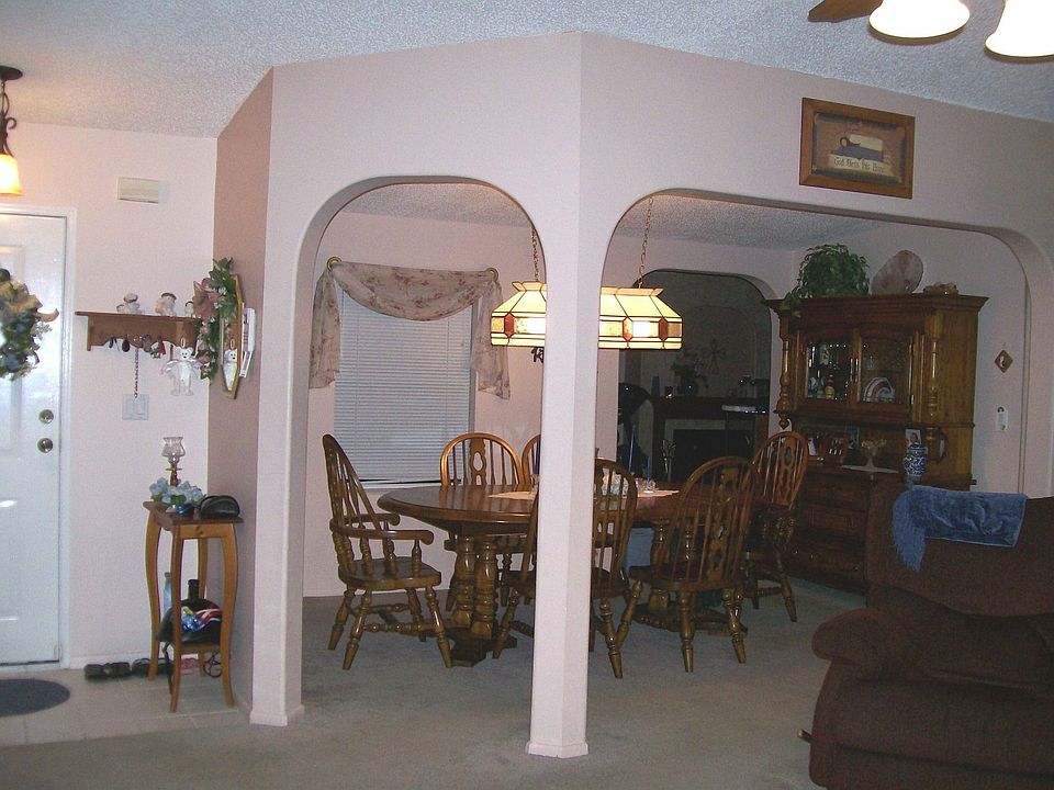 Dining Area 10x13