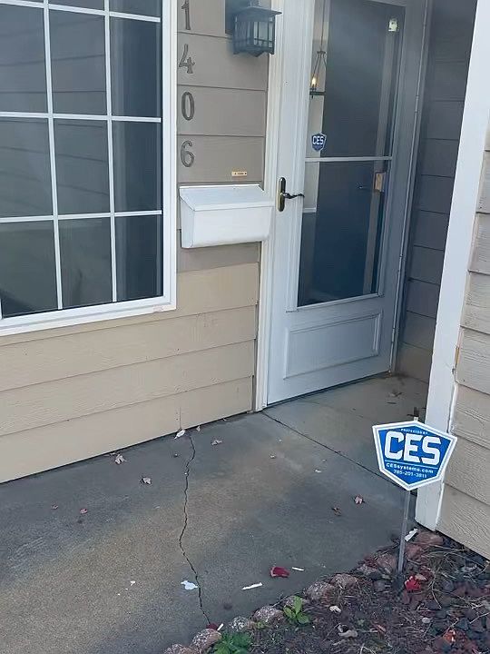 1st image of 1406 Martin Ave