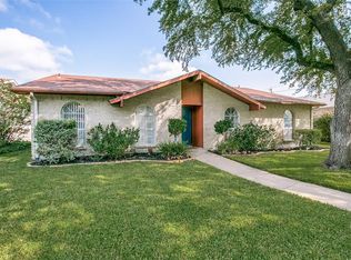 2071 E Peters Colony Rd, Carrollton, TX 75007