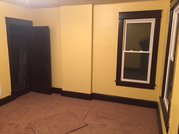 3rd image of 996 S Ohio Ave