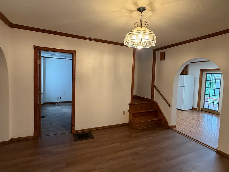 65 Tompkins St — Photo 2