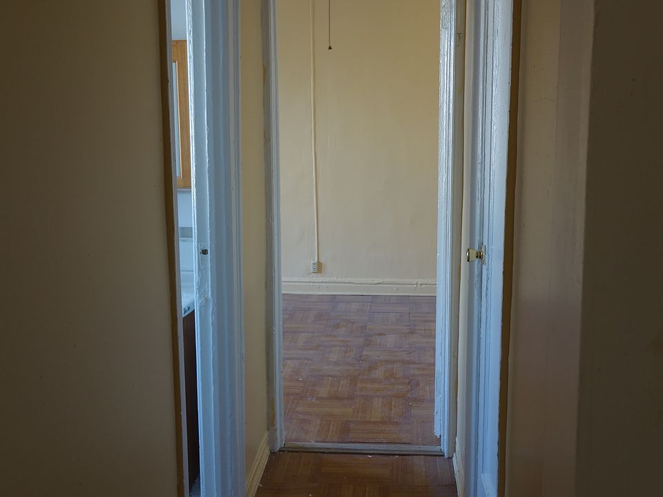 2nd image of 1194 Nelson Ave APT 4C