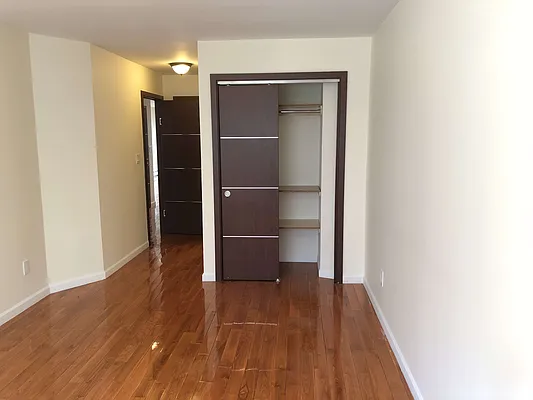 Rented by 18 REALTY | media 7