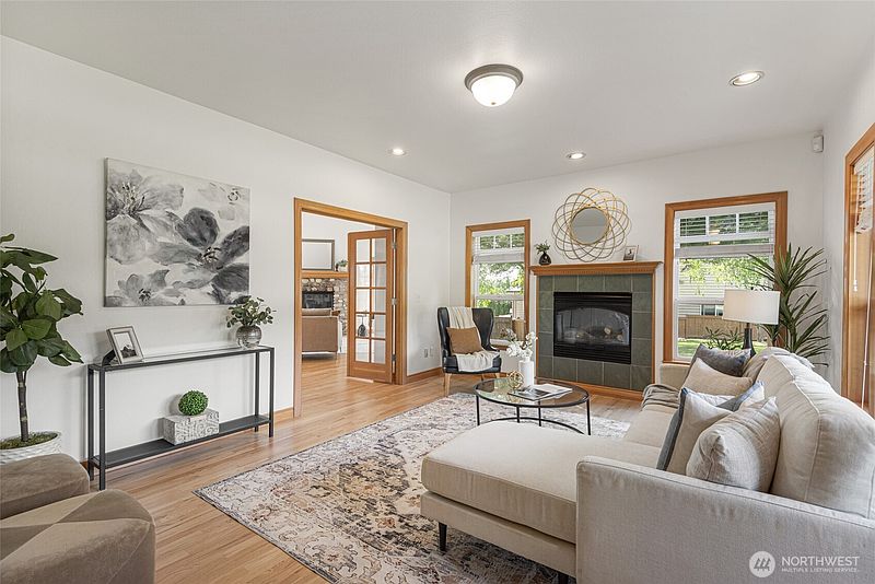 4th image of 4300 144th Street SE