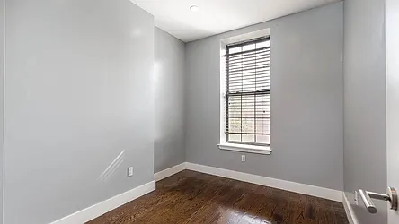 Rented by Artur Gutman, LREB