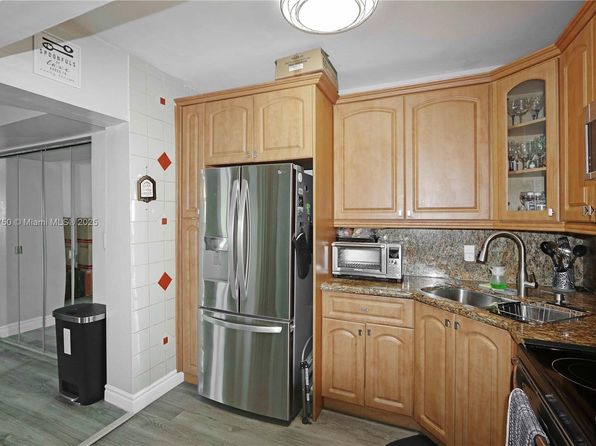 miami-florida-43841149 picture