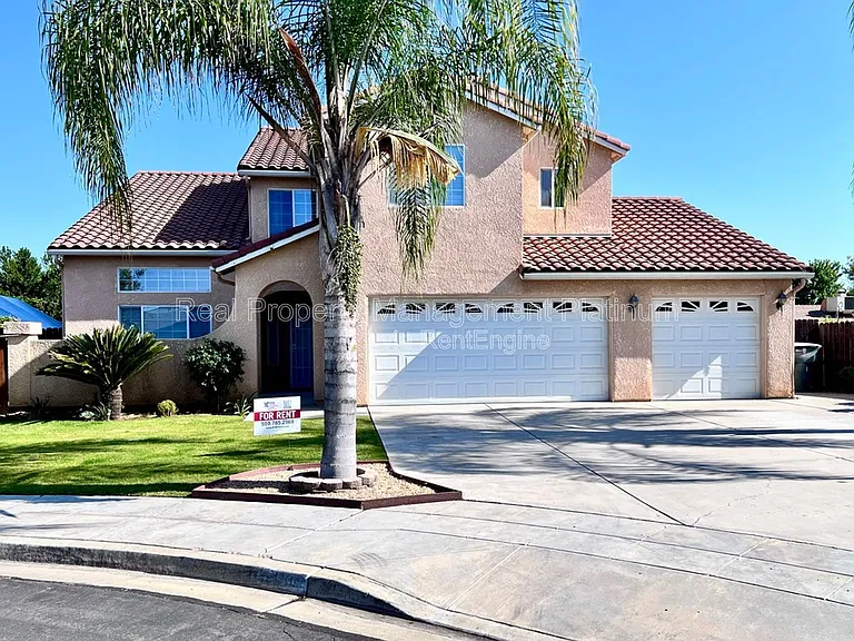 5460 W Ashcroft Ave — Photo 1