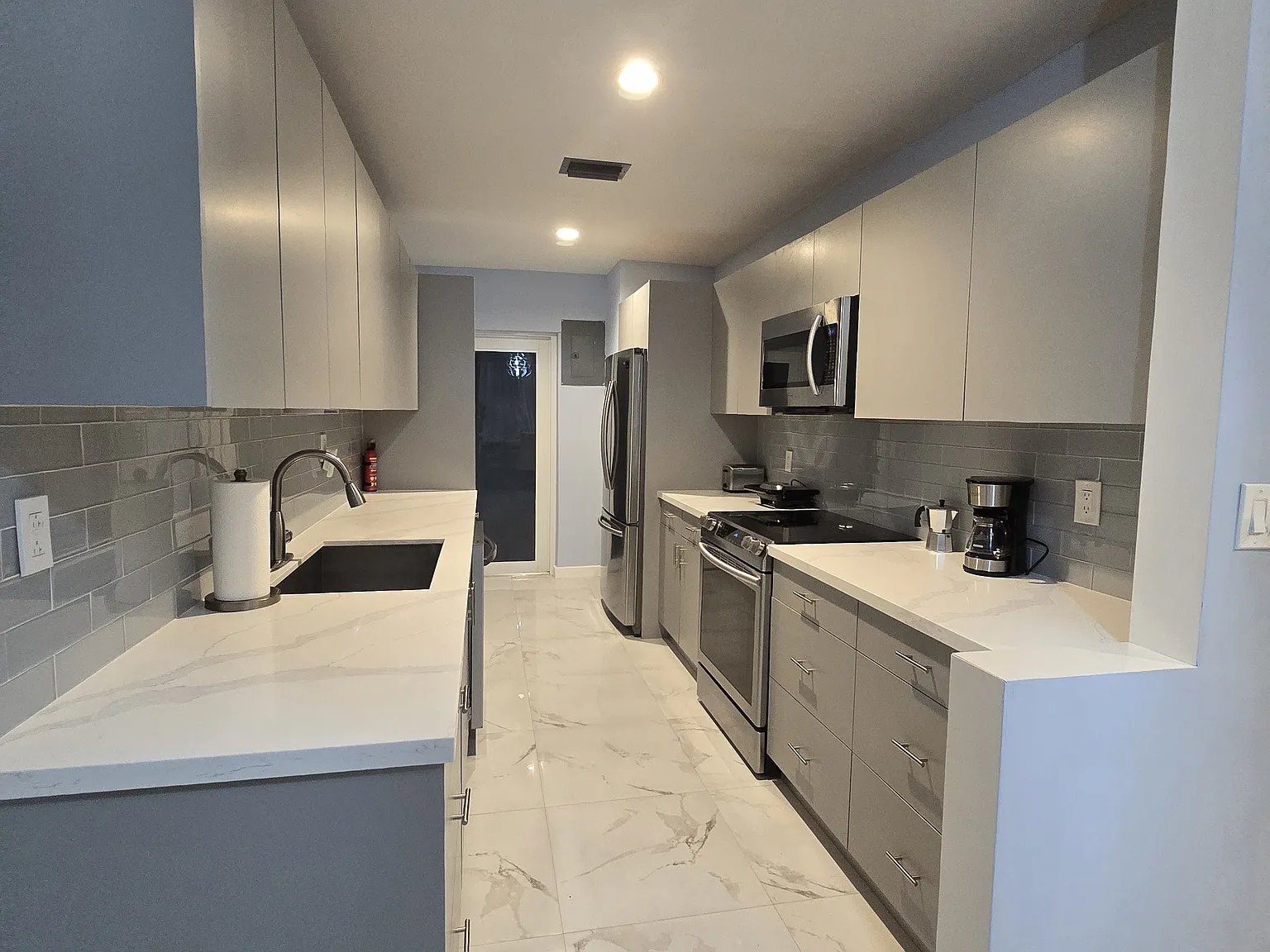 4 bed, 1450 sqft, $3,800 — Photo 3