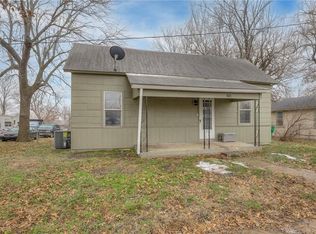 805 W Ohio St, Butler, MO 64730