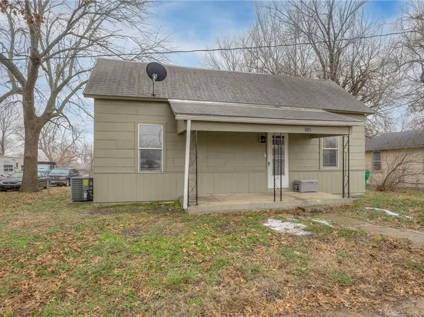 805 W Ohio St, Butler, MO 64730
