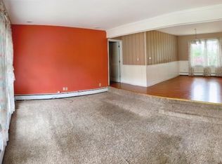 801 Barber Ln, Joliet, IL 60435