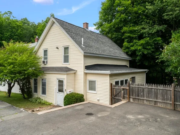 7 Terrace Pl, Fitchburg, MA 01420