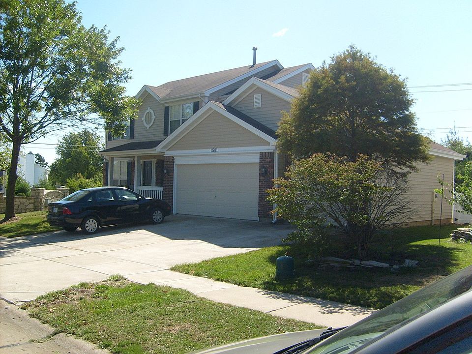 2nd image of 1581 Summer Chase Ln