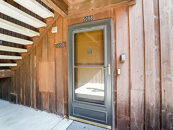3rd image of 5098 Strawpocket Ln #3