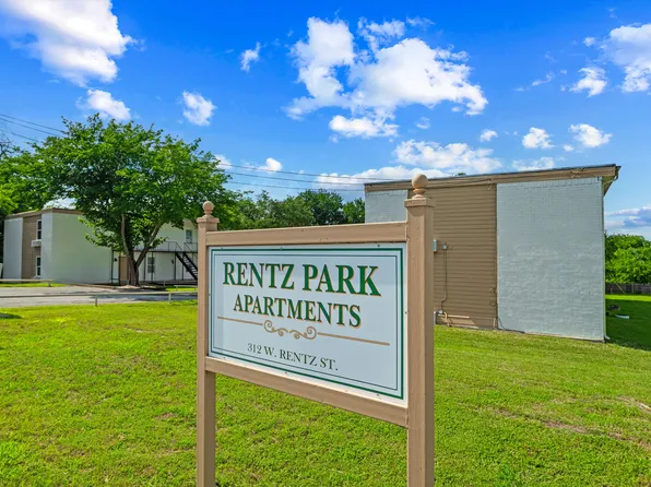 312 W Rentz St #93, Weatherford, TX 76086