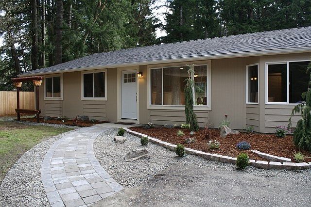 1st image of 10816 Creviston Dr NW
