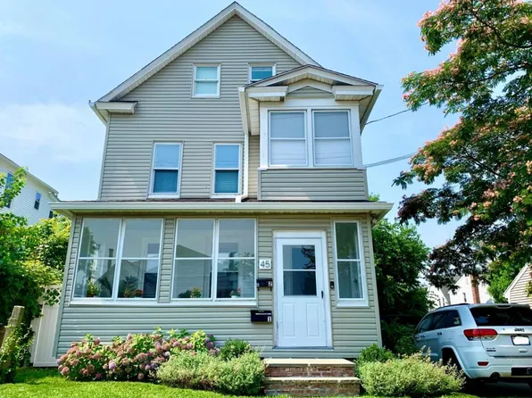 45 Biro St #1, Fairfield, CT 06825