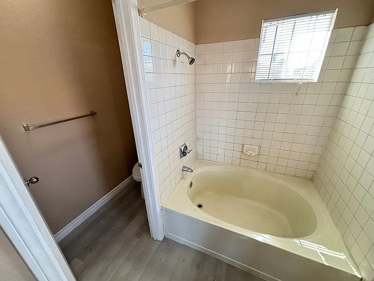 2398 Swifton Ct — Photo 20