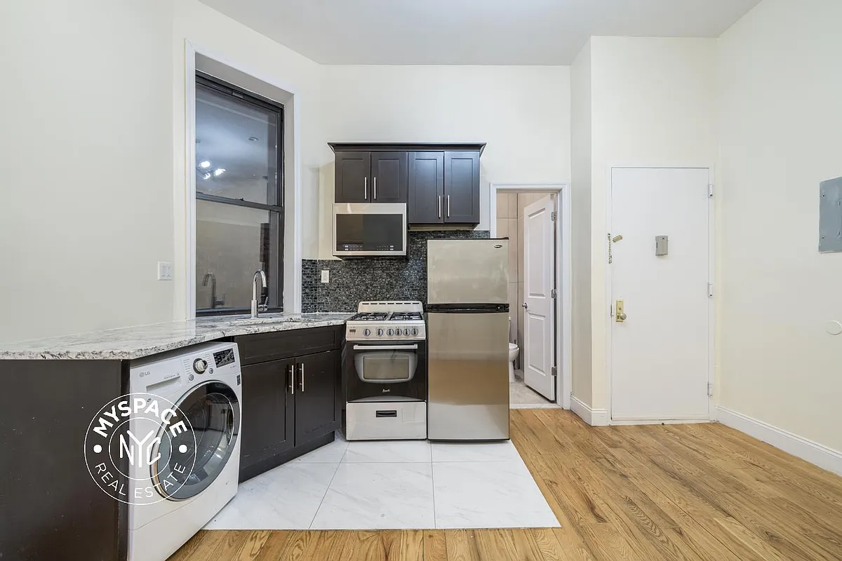 Building Photo - 641 Saint Marks Ave #4C