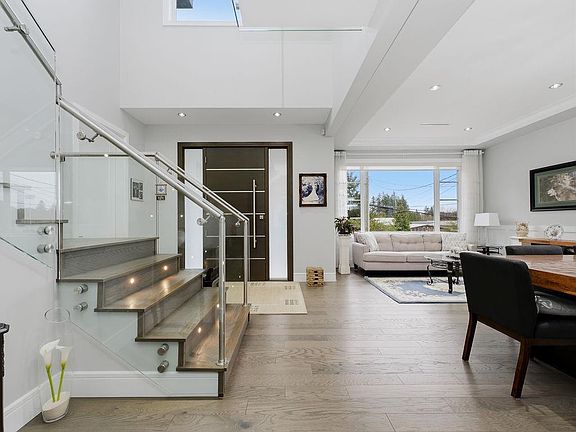 3rd image of 4507 Percival Ave