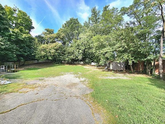 3rd image of 6950 Richmond Hwy