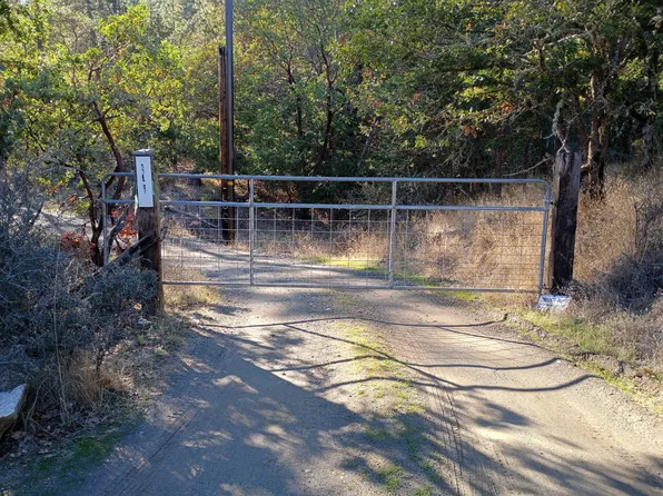 361 Ragan Rd, Williams, OR 97544