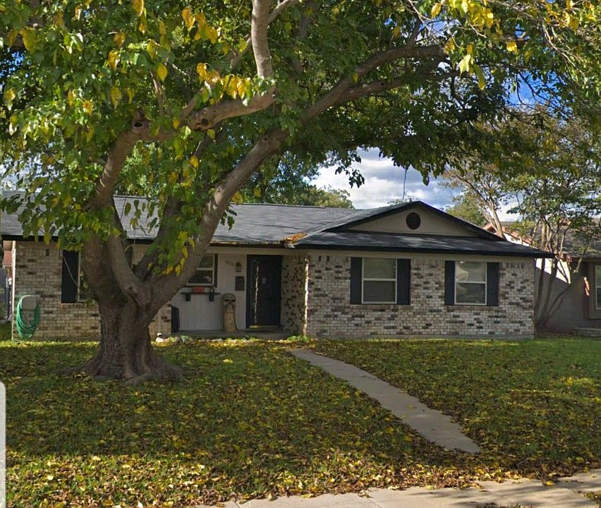 1st image of 909 Waikiki Dr