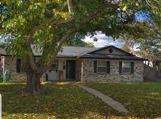 909 Waikiki Dr, Garland, TX 75043