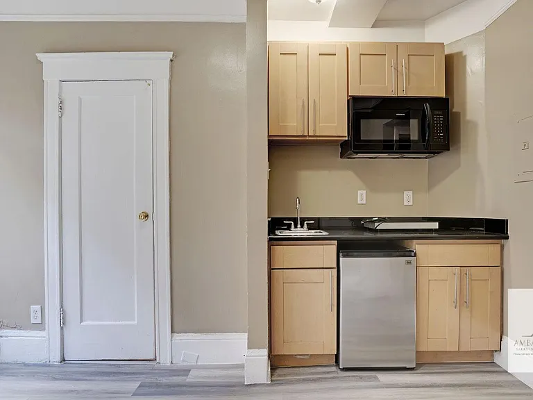 621 Taylor St — Photo 33