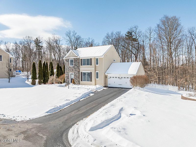 2nd image of 59 Sterling Heights Drive