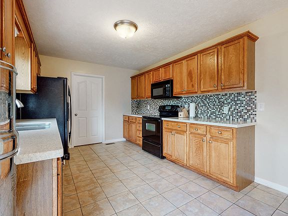 5th image of 2447 Vanlawn Ln