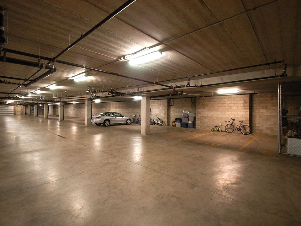 Building Photo 5