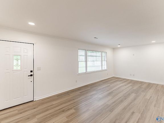 4th image of 1259 Friendship Rd