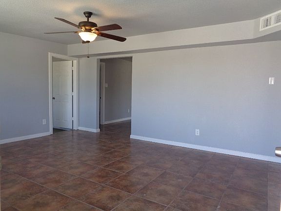 2nd image of 1565 E 22nd Pl