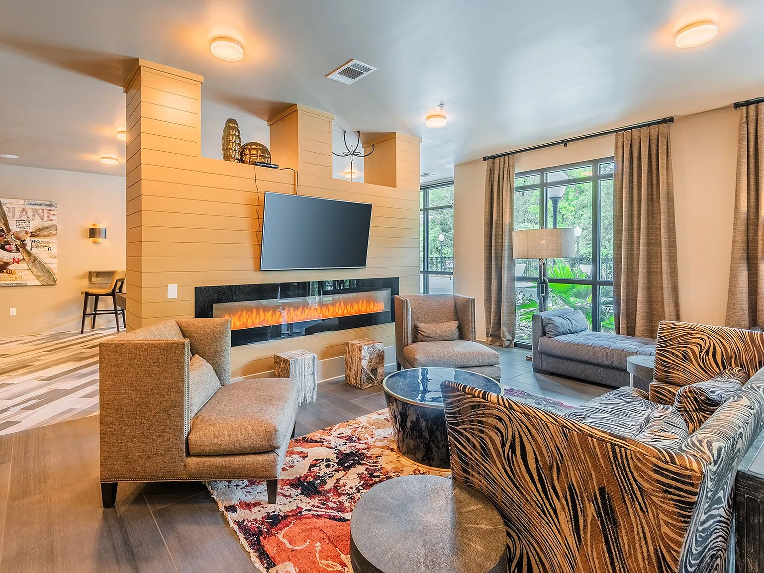Centre Pointe Apartments — Photo 4