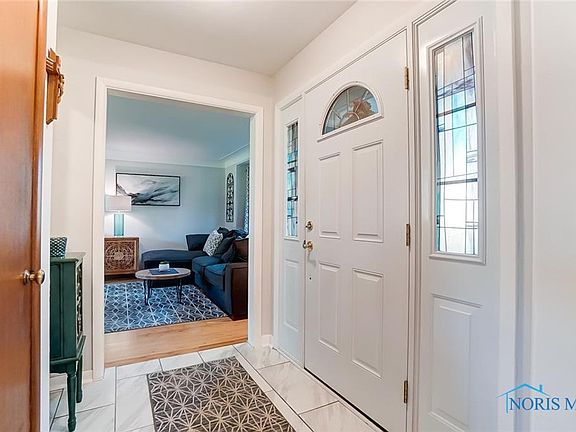 2nd image of 4019 Arnelle Dr