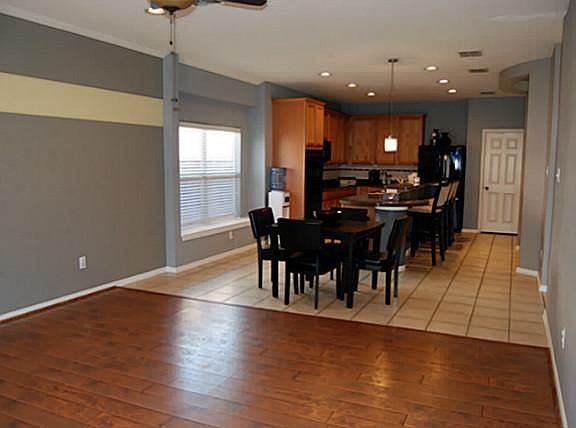 5th image of 14613 Logan Springs Dr