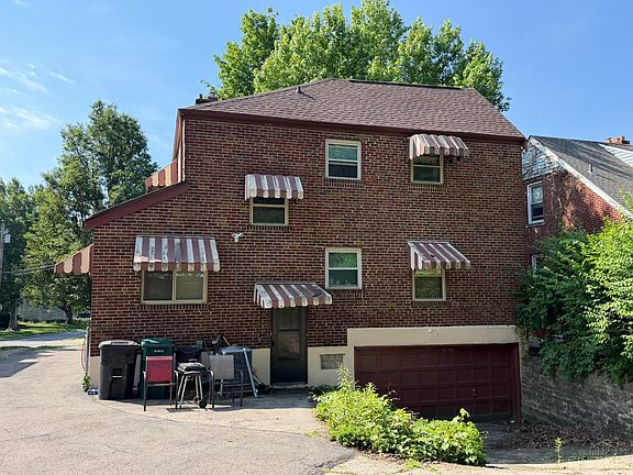 3rd image of 3420 Lumardo Ave