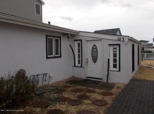 103 Florence Ln, Manahawkin, NJ 08050
