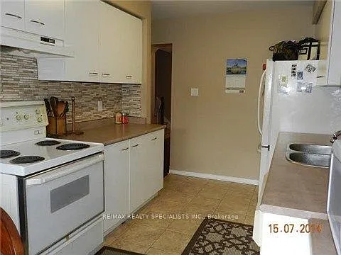 2550 Thomas St #41 — Photo 2