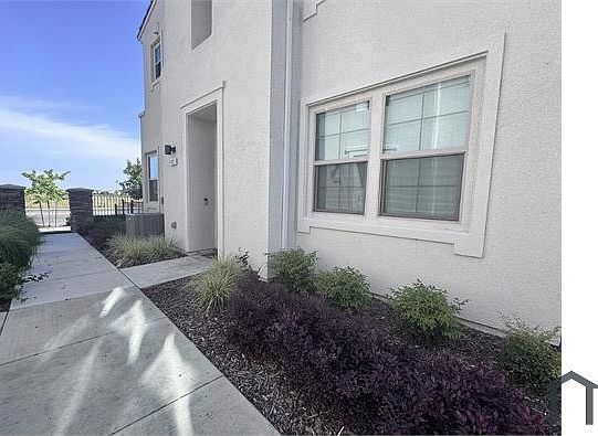 2nd image of 5301 E Commerce Way Unit 4103