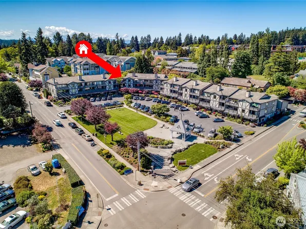 153 Madison Avenue N, Bainbridge Island, WA 98110