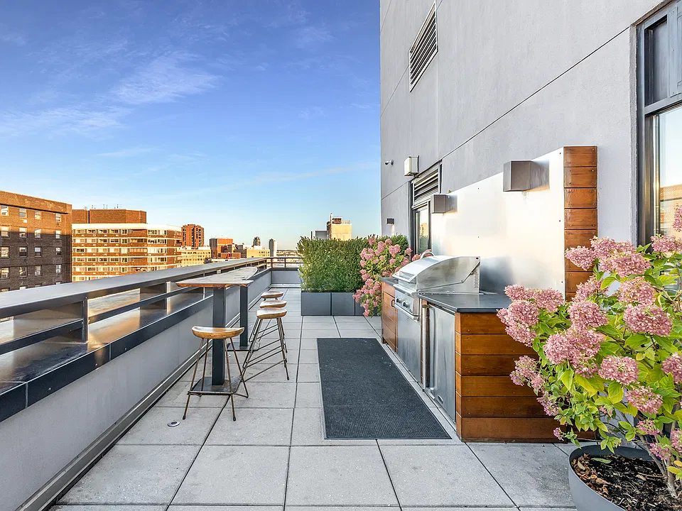 234 E 23rd St #7B